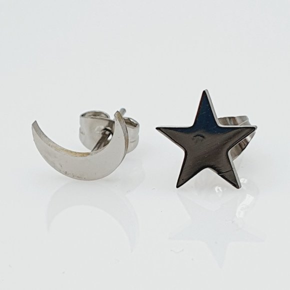 "Trendy Moon Star Stainless Steel Stud Earrings for Teens Girls/Women, MNL1021GL - Picture 4 of 4
